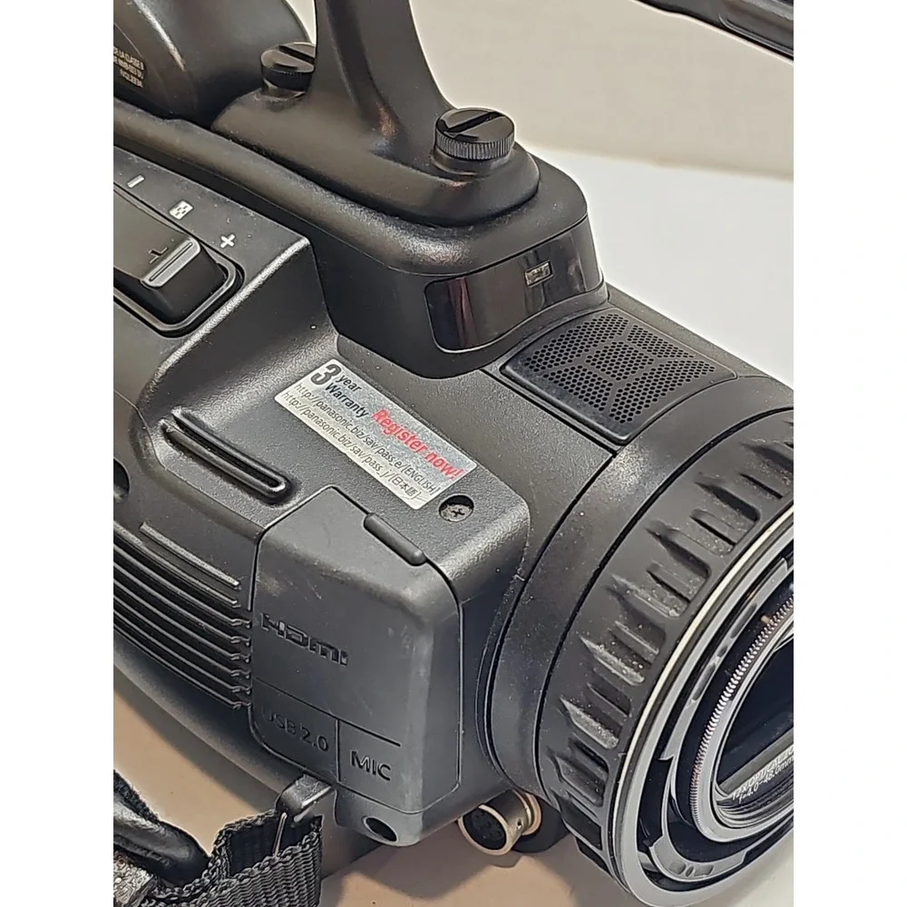 Panasonic AG-HMC40P AVCCAM Professional HD Camcorder (FOR PARTS OR REPAIR)